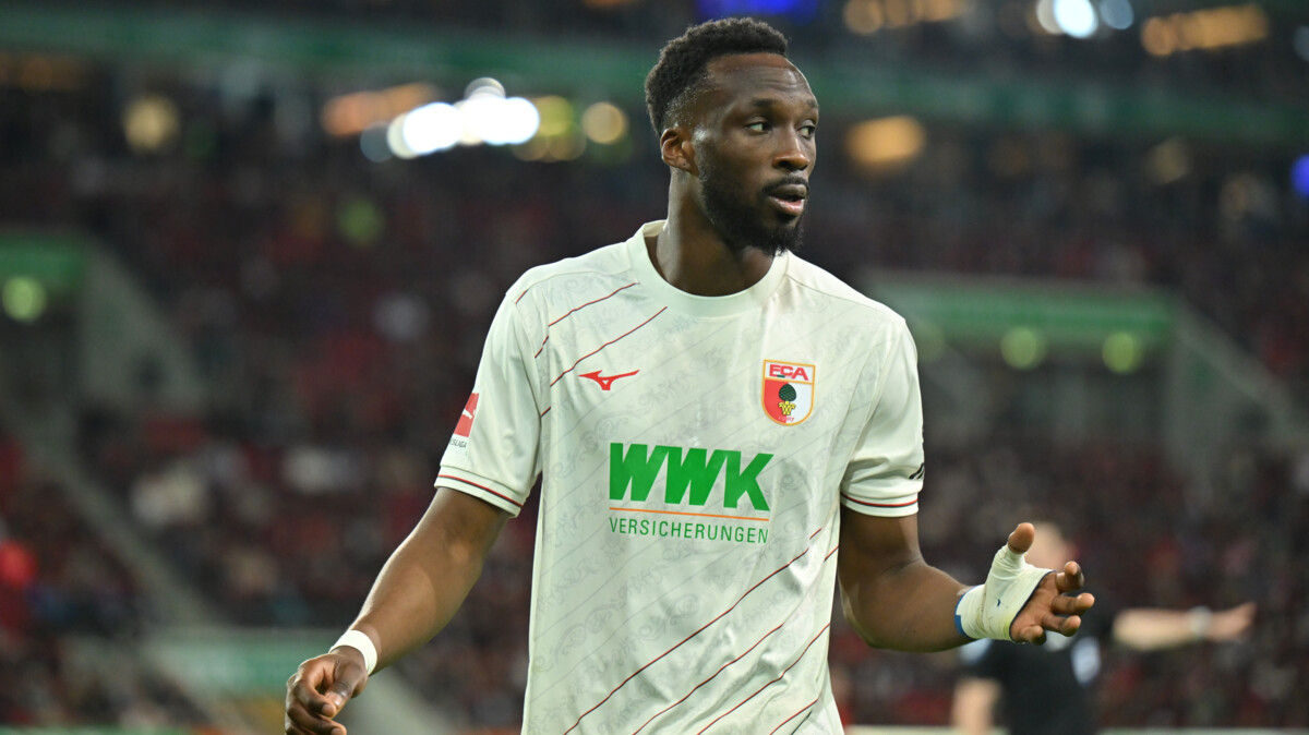 Bayern anulon: Ky yll i Augsburgut duhet të kalojë në Premier League