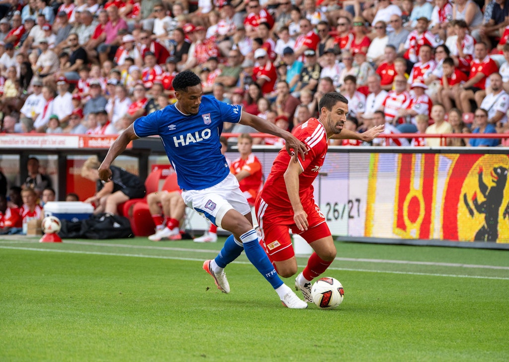 Asnjë shans kundër anglezëve: Unioni do të përballet me Ipswich Town në hapjen e sezonit