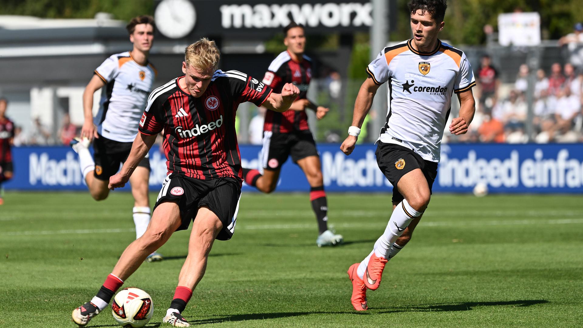 Eintracht Frankfurt fiton në testin XXL kundër Hull City dhe vazhdon të ketë një rekord të patëmetë të ndeshjeve testuese