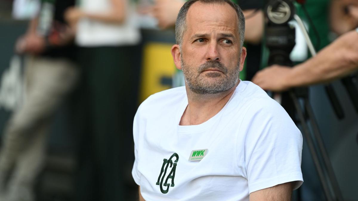Prova e veshjes kthehet në zhgënjim: FC Augsburg humbet 4-0 në Leeds United